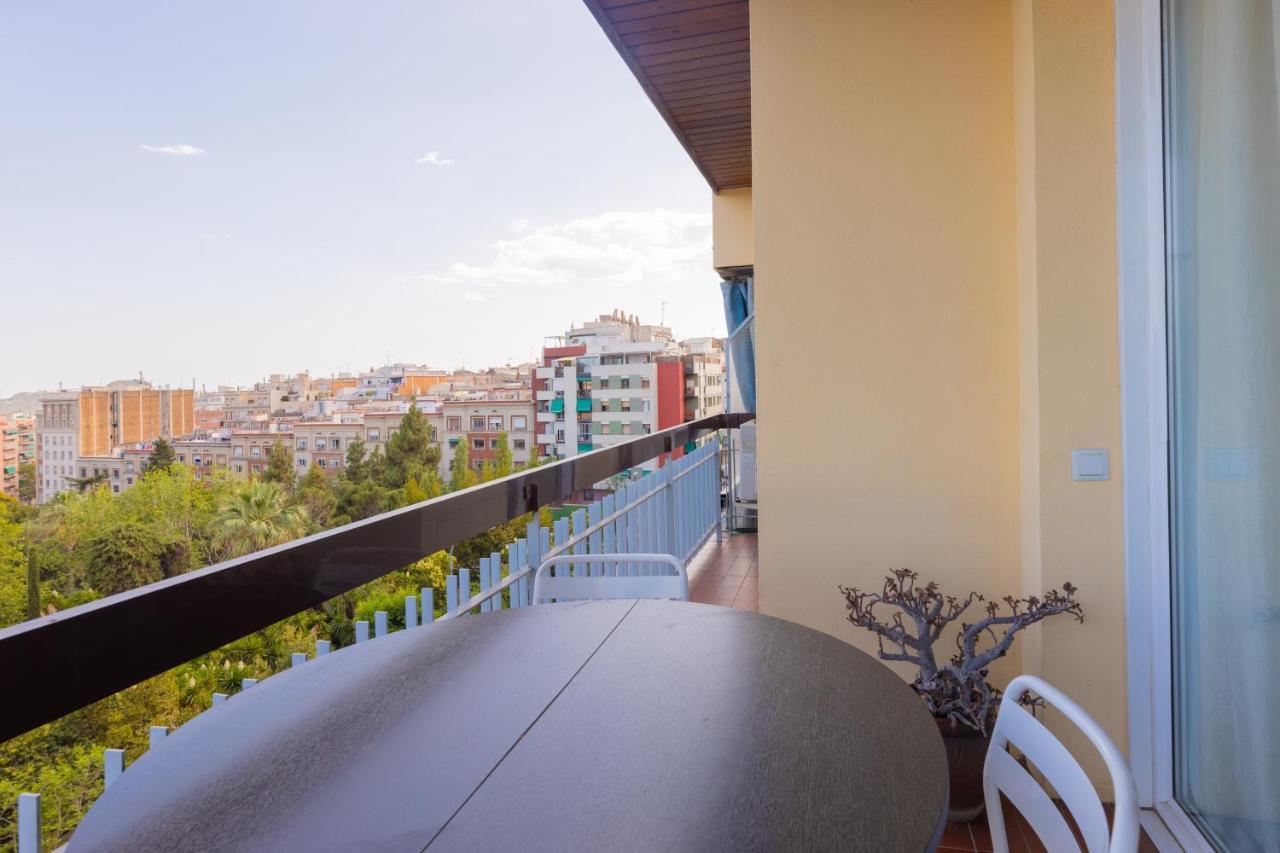 Lodging Apartments Guell Gaudi Barcelone Extérieur photo